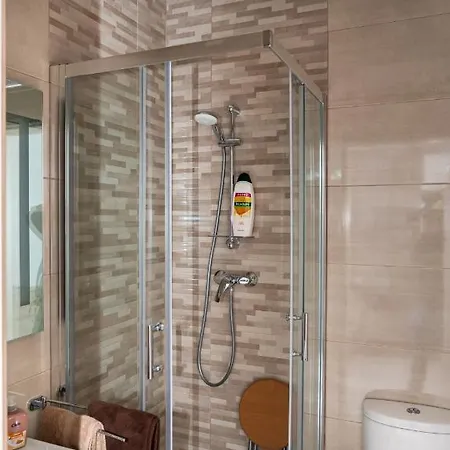 Sea-view 3 Bedroom - Sleeps 8