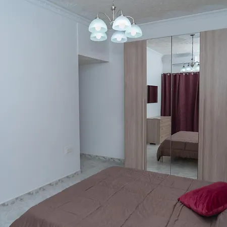 Sea-view 3 Bedroom - Sleeps 8 *