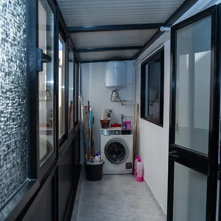 شقة Sea-view 3 Bedroom - Sleeps 8 *
