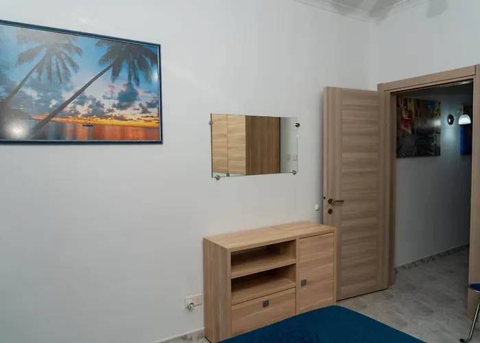 Apartment Sea-view 3 Bedroom - Sleeps 8