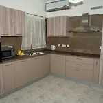 Sea-view 3 Bedroom - Sleeps 8 *