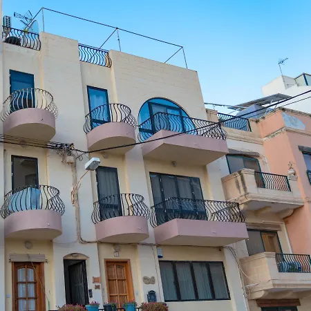 Sea-view 3 Bedroom - Sleeps 8 公寓 *